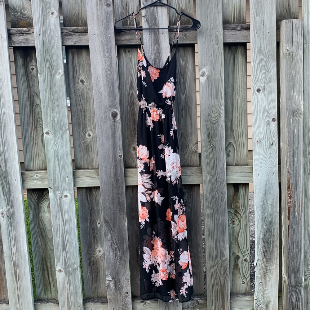 Forever 21 floral crossback maxi dress